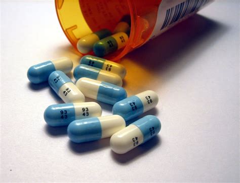 what are the names of generic prozac